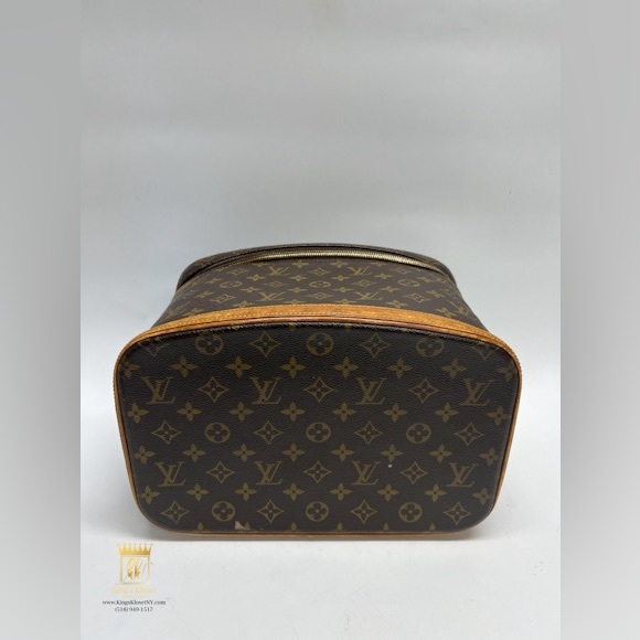 Louis Vuitton Monogram Vanity - Picture 8 of 14
